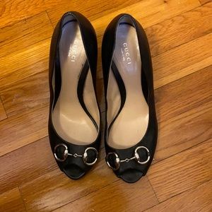 Gucci pumps